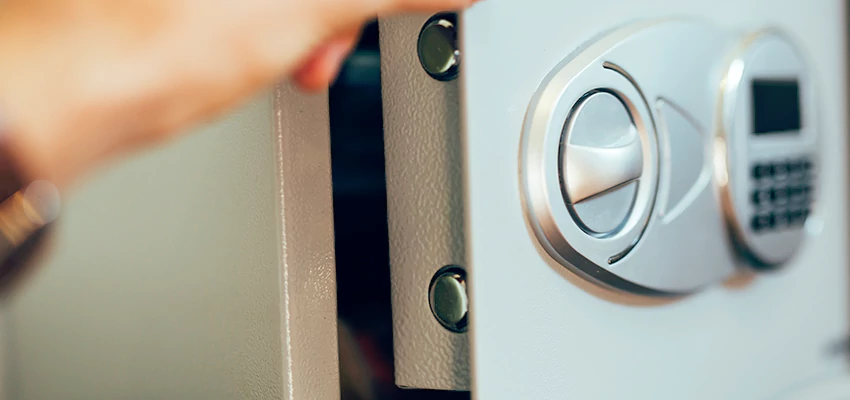 Fingerprint Safe Openers in West Puente Valley, CA